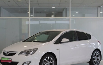 Opel Astra J, 2011 год, 770 000 рублей, 1 фотография