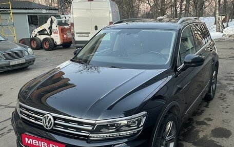 Volkswagen Tiguan II, 2018 год, 2 700 000 рублей, 8 фотография