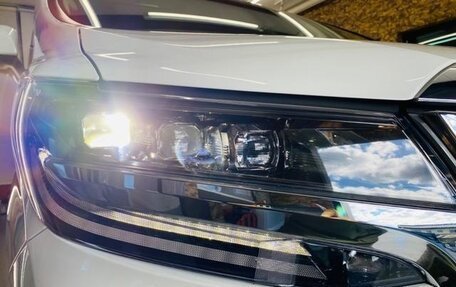 Toyota Alphard III, 2020 год, 3 218 000 рублей, 2 фотография