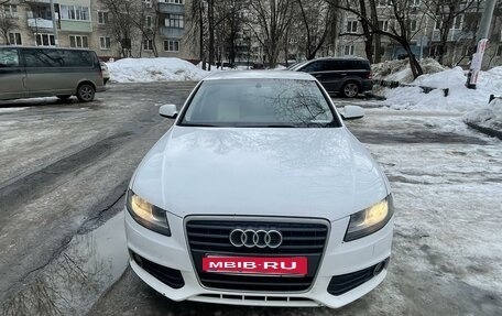 Audi A4, 2011 год, 880 000 рублей, 2 фотография