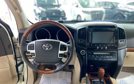 Toyota Land Cruiser 200, 2013 год, 4 300 000 рублей, 27 фотография