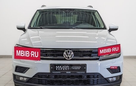 Volkswagen Tiguan II, 2020 год, 2 445 000 рублей, 2 фотография