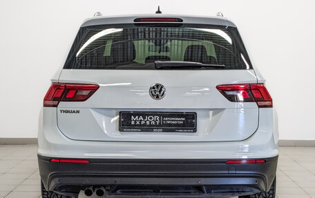 Volkswagen Tiguan II, 2020 год, 2 445 000 рублей, 6 фотография