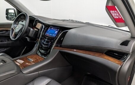 Cadillac Escalade IV, 2015 год, 5 000 000 рублей, 4 фотография