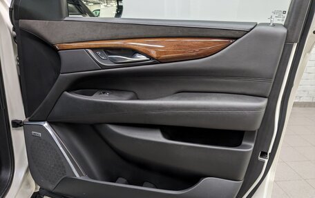 Cadillac Escalade IV, 2015 год, 5 000 000 рублей, 27 фотография