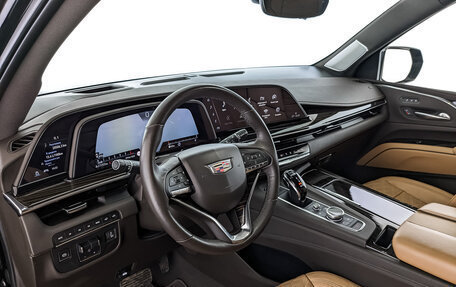 Cadillac Escalade V, 2022 год, 15 450 000 рублей, 19 фотография