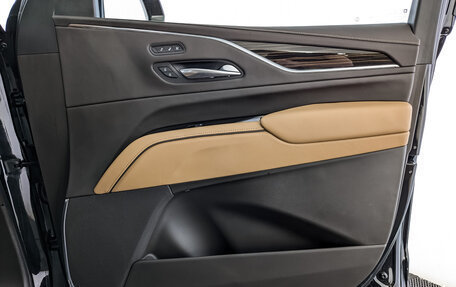 Cadillac Escalade V, 2022 год, 15 450 000 рублей, 26 фотография