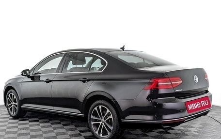 Volkswagen Passat B8 рестайлинг, 2019 год, 2 445 000 рублей, 14 фотография