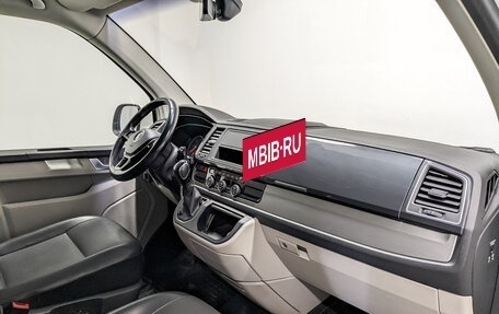 Volkswagen Caravelle T6 рестайлинг, 2019 год, 3 495 000 рублей, 7 фотография