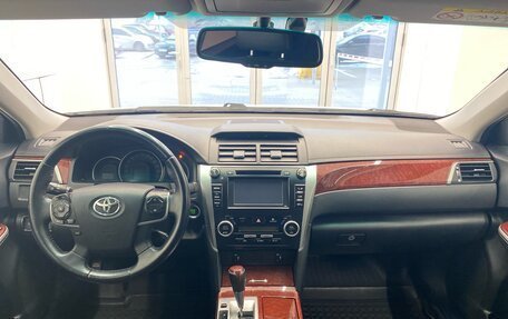 Toyota Camry, 2013 год, 1 800 000 рублей, 12 фотография