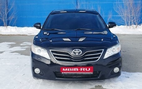 Toyota Camry, 2011 год, 1 580 000 рублей, 2 фотография