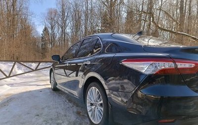 Toyota Camry, 2019 год, 3 349 000 рублей, 1 фотография