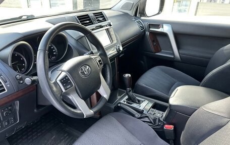 Toyota Land Cruiser Prado 150 рестайлинг 2, 2014 год, 3 550 000 рублей, 5 фотография