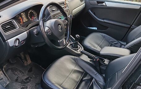 Volkswagen Jetta VI, 2013 год, 1 100 000 рублей, 5 фотография