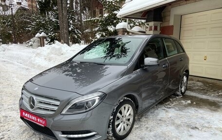 Mercedes-Benz B-Класс, 2013 год, 1 920 000 рублей, 4 фотография