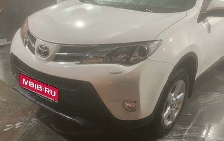 Toyota RAV4, 2015 год, 2 255 000 рублей, 8 фотография