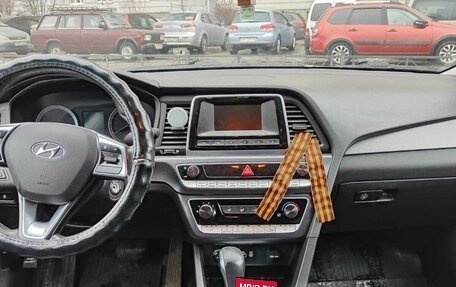Hyundai Sonata VII, 2017 год, 1 250 000 рублей, 5 фотография