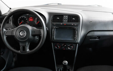 Volkswagen Polo VI (EU Market), 2011 год, 649 555 рублей, 12 фотография