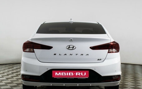 Hyundai Elantra VI рестайлинг, 2019 год, 1 899 000 рублей, 6 фотография