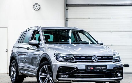 Volkswagen Tiguan II, 2019 год, 3 449 000 рублей, 2 фотография