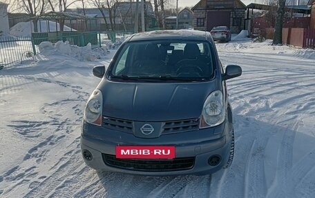 Nissan Note II рестайлинг, 2008 год, 700 000 рублей, 2 фотография