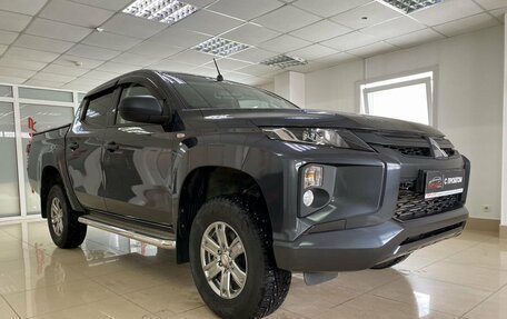 Mitsubishi L200 IV рестайлинг, 2021 год, 3 799 999 рублей, 3 фотография