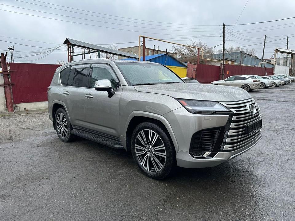 Lexus LX III рестайлинг 2, 2024 год, 21 800 000 рублей, 1 фотография