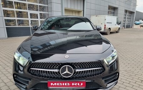 Mercedes-Benz CLS, 2018 год, 5 100 000 рублей, 4 фотография