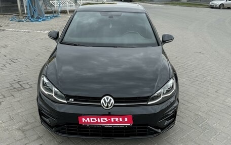 Volkswagen Golf R VII, 2019 год, 4 100 000 рублей, 2 фотография