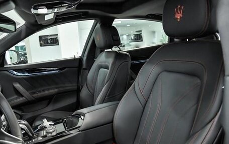 Maserati Quattroporte VI, 2023 год, 18 900 000 рублей, 13 фотография