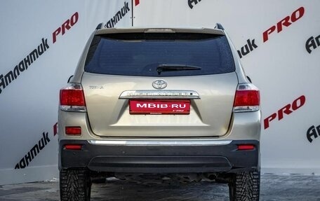 Toyota Highlander III, 2012 год, 2 040 000 рублей, 7 фотография