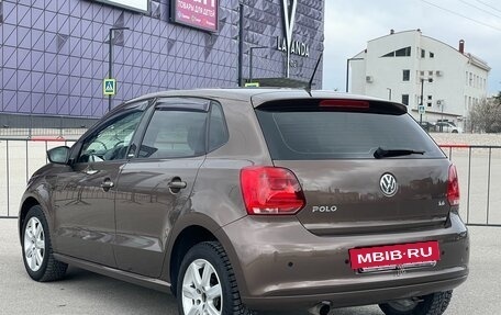 Volkswagen Polo VI (EU Market), 2011 год, 1 097 000 рублей, 18 фотография