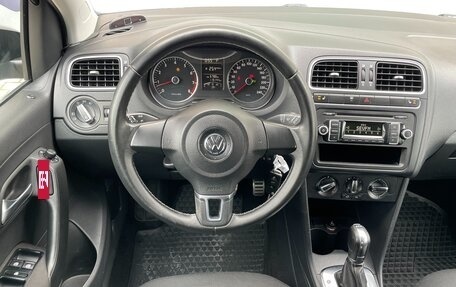 Volkswagen Polo VI (EU Market), 2011 год, 1 097 000 рублей, 37 фотография