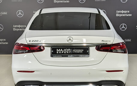 Mercedes-Benz E-Класс, 2021 год, 6 070 000 рублей, 6 фотография