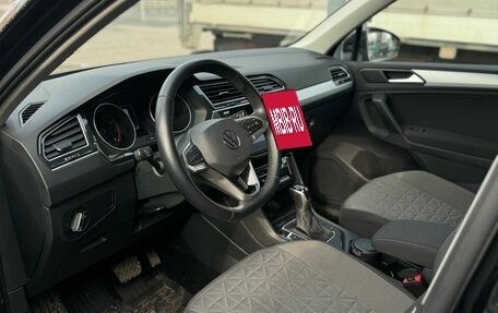 Volkswagen Tiguan II, 2021 год, 3 249 000 рублей, 4 фотография