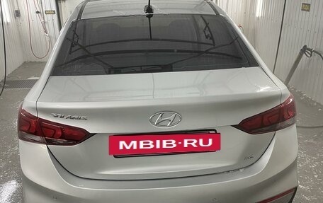 Hyundai Solaris II рестайлинг, 2017 год, 1 420 000 рублей, 5 фотография