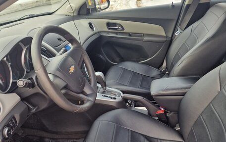 Chevrolet Cruze II, 2013 год, 950 000 рублей, 16 фотография