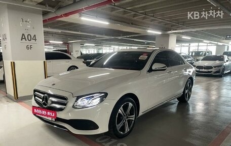 Mercedes-Benz E-Класс, 2019 год, 3 169 000 рублей, 2 фотография