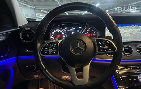 Mercedes-Benz E-Класс, 2019 год, 3 169 000 рублей, 14 фотография