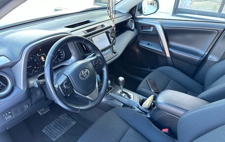 Toyota RAV4, 2017 год, 2 590 000 рублей, 7 фотография