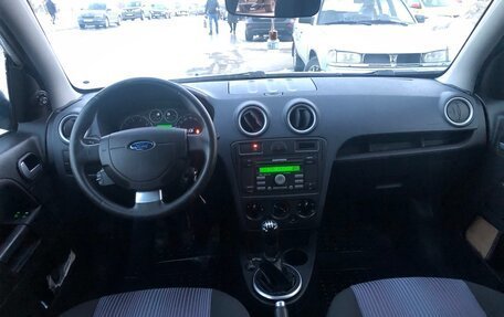 Ford Fusion I, 2010 год, 550 000 рублей, 10 фотография
