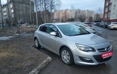 Opel Astra J, 2014 год, 925 000 рублей, 2 фотография