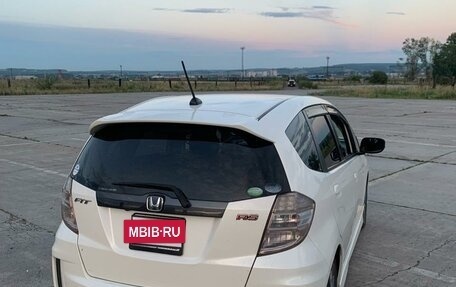 Honda Fit III, 2011 год, 1 270 000 рублей, 37 фотография