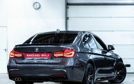 BMW 3 серия, 2018 год, 3 250 000 рублей, 3 фотография