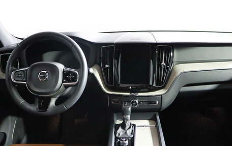 Volvo XC60 II, 2018 год, 4 897 000 рублей, 12 фотография