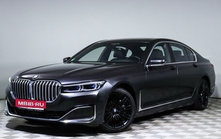 BMW 7 серия, 2019 год, 7 400 000 рублей, 18 фотография