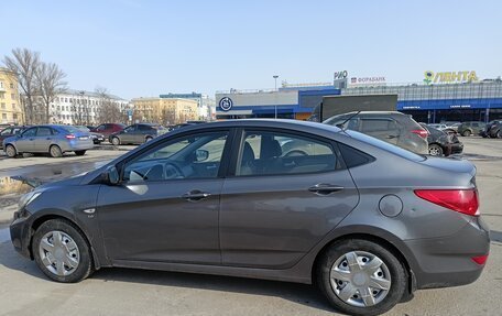 Hyundai Solaris II рестайлинг, 2011 год, 750 000 рублей, 2 фотография