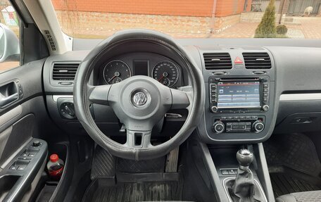 Volkswagen Jetta VI, 2010 год, 745 000 рублей, 10 фотография