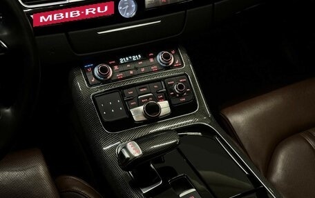 Audi A8, 2012 год, 2 500 000 рублей, 21 фотография