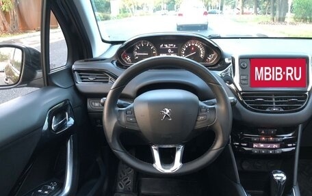 Peugeot 208 II, 2013 год, 850 000 рублей, 13 фотография